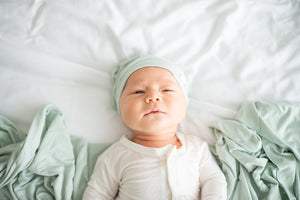 Newborn Top Knot Hat - Sage - MEMEENO