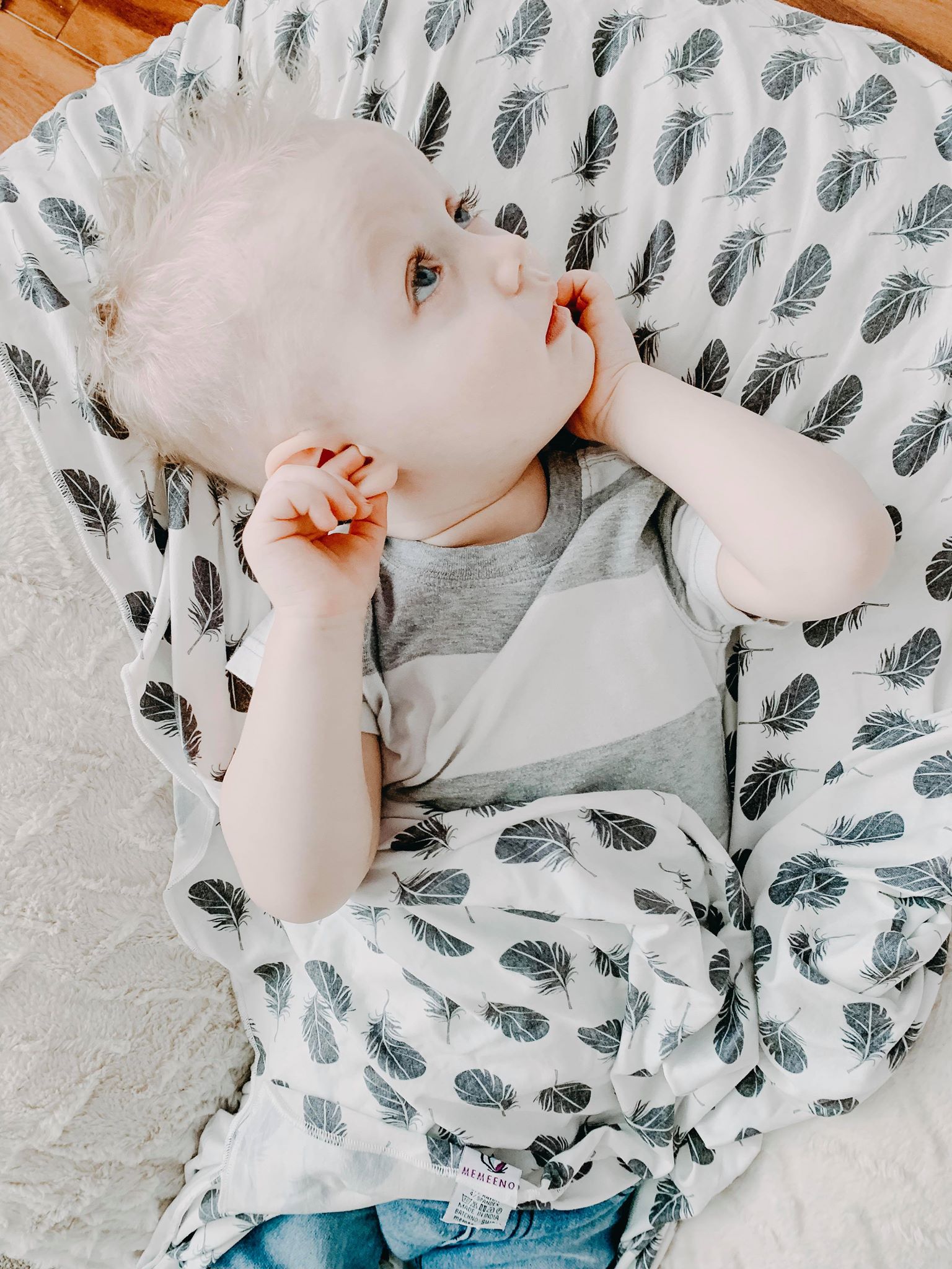 Instagramer & Mom Blogger Alex Kay Reviews the Swaddloop Blanket