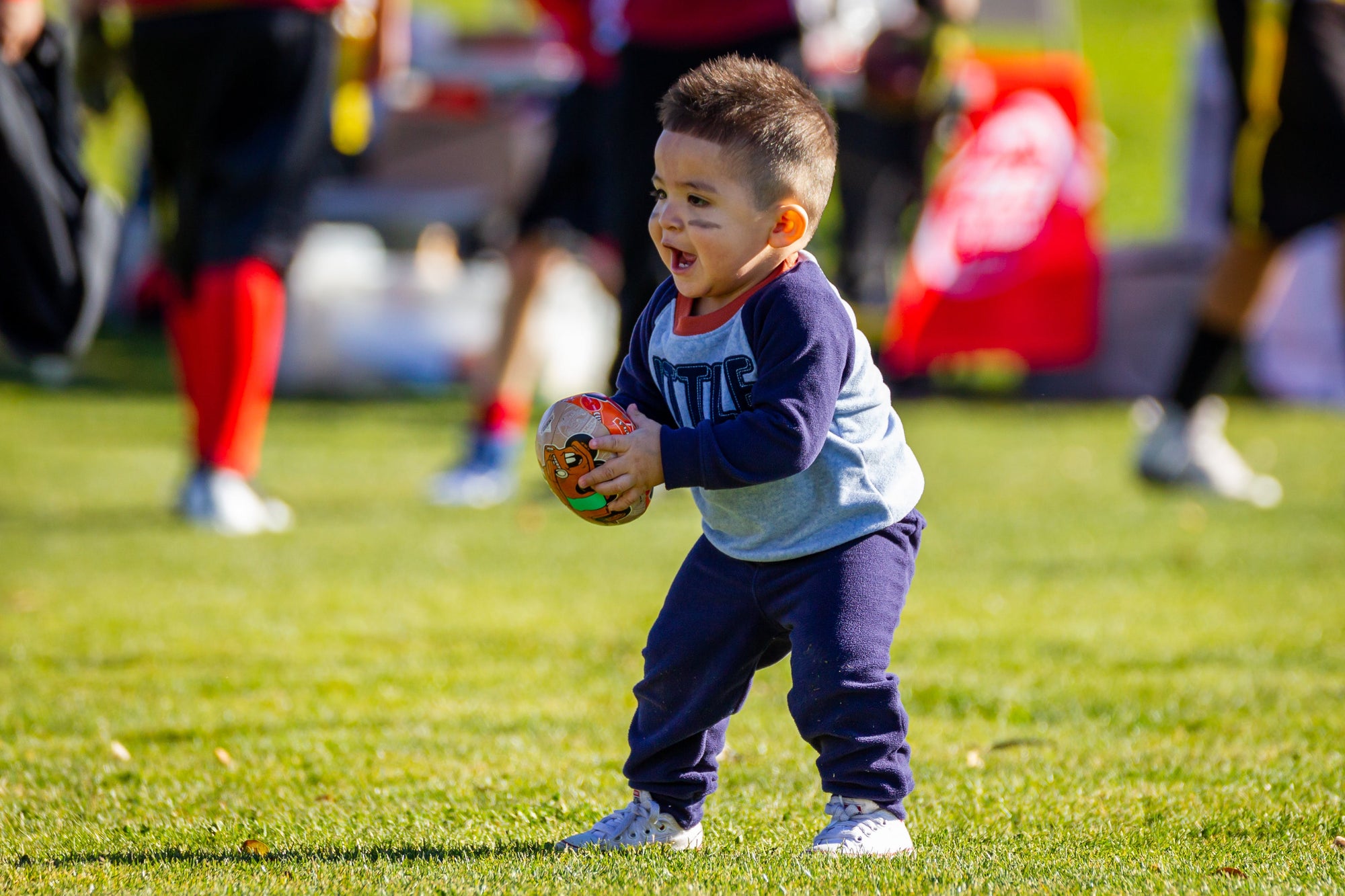Tiny Tailgater: A Guide to Super Bowl Fun with Your Little MVP!