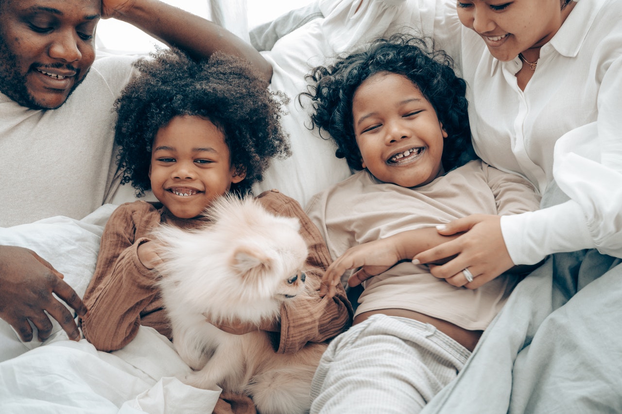 Memeeno Blog: Are Your Kids Getting Enough Family Time? - Know Its Benefits