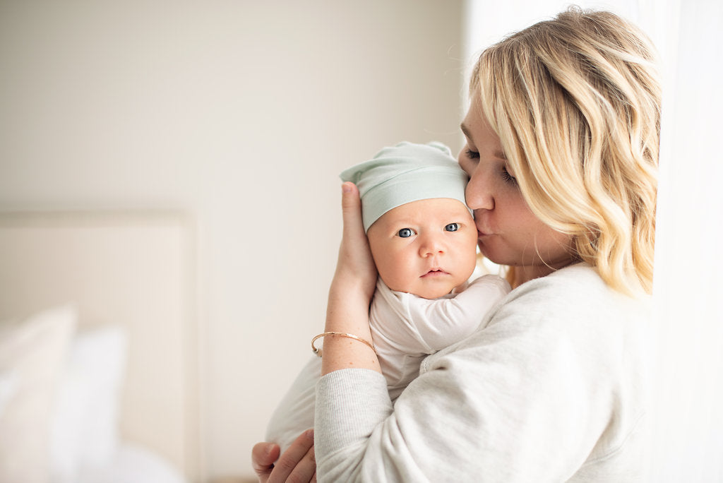 Newborn Top Knot Hat - Sage - MEMEENO