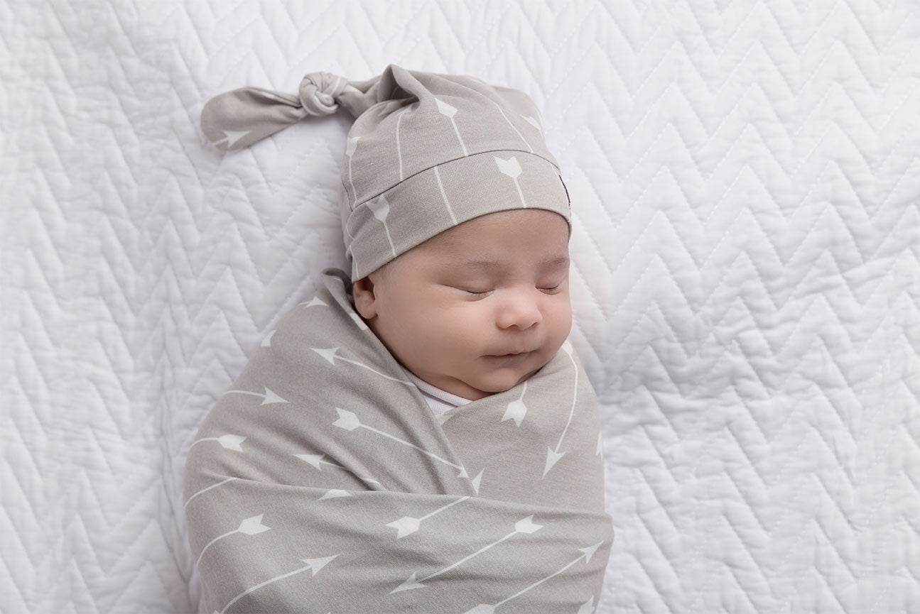 2-pack 100% Cotton Stripe Print Newborn Swaddle Receiving Blanket Baby Sleeping Bag Swaddles Wrap Blanket and Top Knot Hat Set