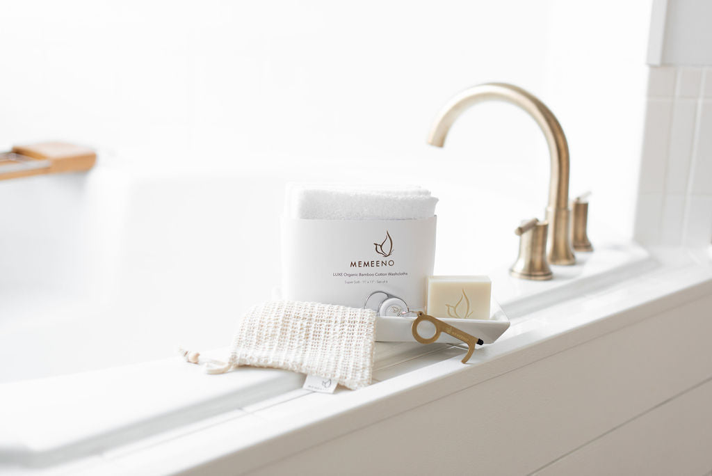 deluxe memeeno spa bundle includes soap, key door opener, washcloths and sisal pouch