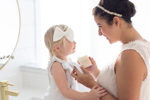 mom and child washing with memeeno olive oil soap